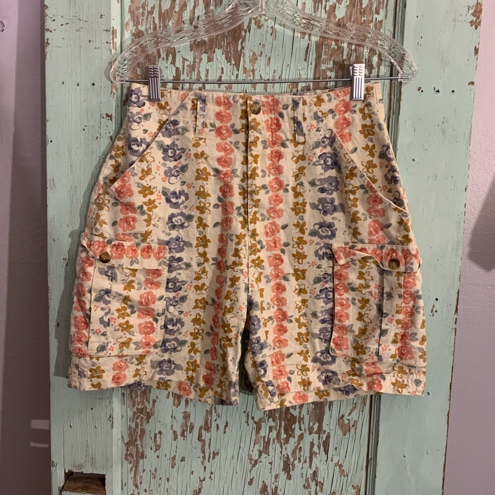 Women’s Huntington Ridge floral print cargo shorts